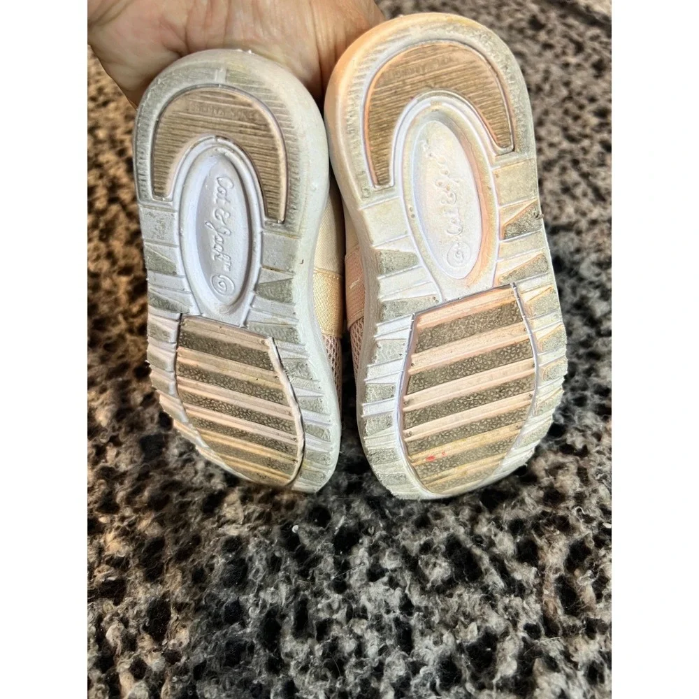 Girl's Pink Cat & Jack Slip Ons Size 6‎